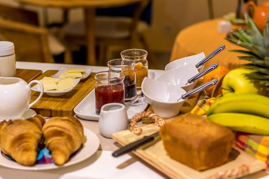 Les De Jeannette Bed & Breakfast Marseilles